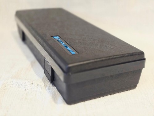 Sennheiser black plastic - sennheiser,