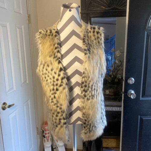 Stylish faux fur vest - -, sz