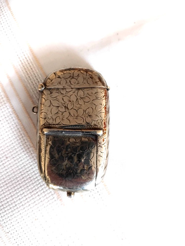 Antique silver plated vesta - ,