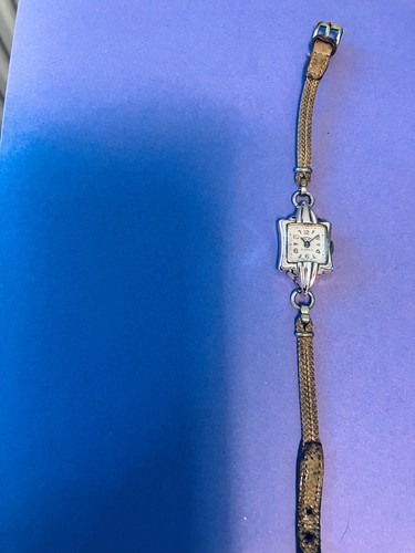Ladies vintage watch - vintage,