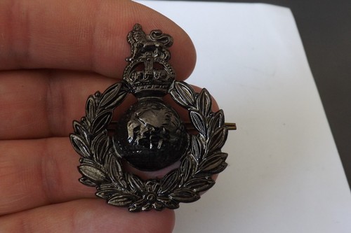Military badge royal marines - royal,