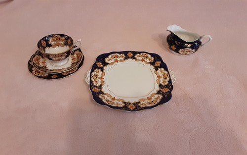 Royal albert heirloom - albert,
