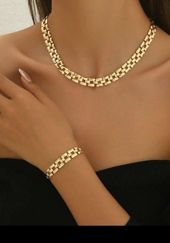 Gold tone chunky chain - gold,