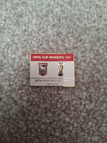 Ipswich town commemorative pin - commemorative,