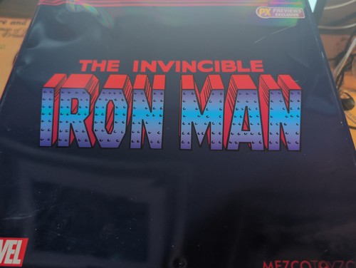 Mezco one collective iron - collective,