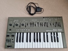 ROLAND SH-101