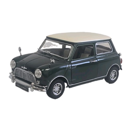 Kyosho scale diecast - kyosho, 1/18
