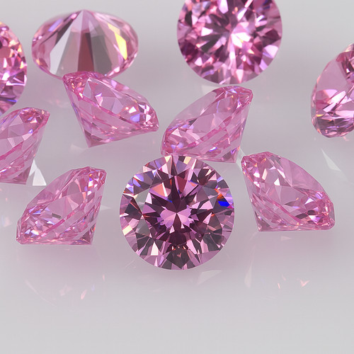 Pink round brilliant cut cubic - round,
