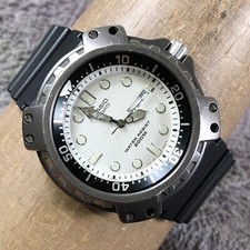 Vintage Casio Men MD-703 Diver