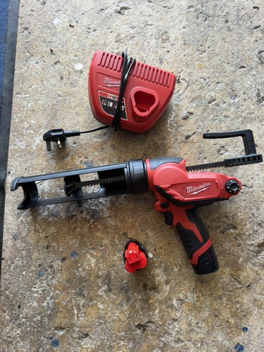 Milwaukee m12 pcg gun - m12,