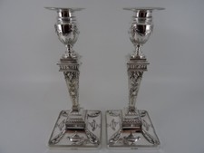 V BEAUTIFUL SOLID SILVER PAIR OF NEOCLASSICAL CANDLESTICKS SHEFFIELD 1969 678G
