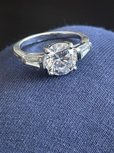 Avon sparkler ring vintage - cz,