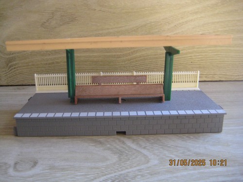 Hornbyrailways platform - hornbyrailways,