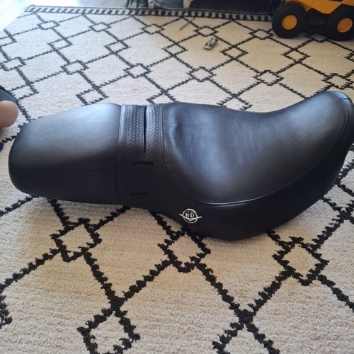 Harley davidson road king seat - davidson,