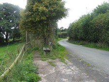 Photo A1 Roadside seat at