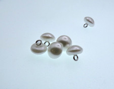 PEARL WHITE ROUND ACRYLIC