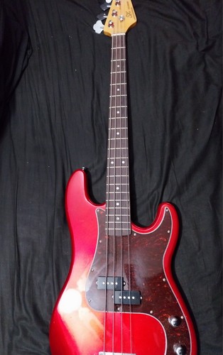 Vtg handbuilt bass guitar - handbuilt,