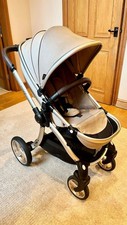 Egg 2 Feather Pram with Stroller, Foot Muff, and Pram Liner Carrycot Bundle