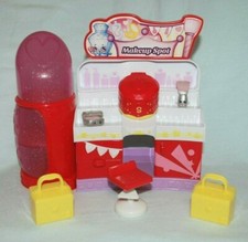 Shopkins Fashion Spree Makeup Spot Playset inc Accessories & 2 Shopkins