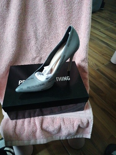 Pretty little thing - pretty, statement