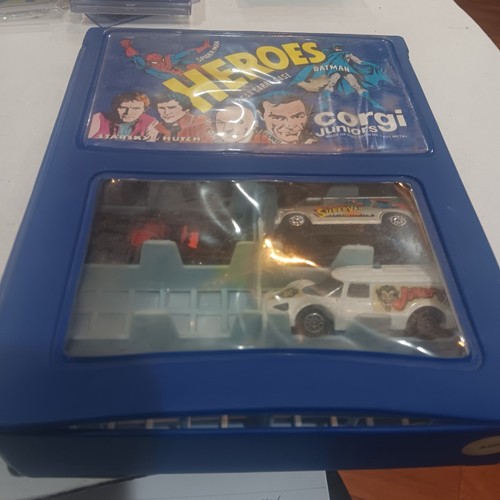 Corgi juniors heroes 64 - juniors, 1:64