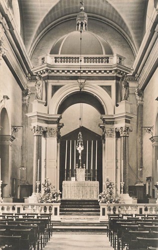 Holy redeemer clerkenwell - holy,