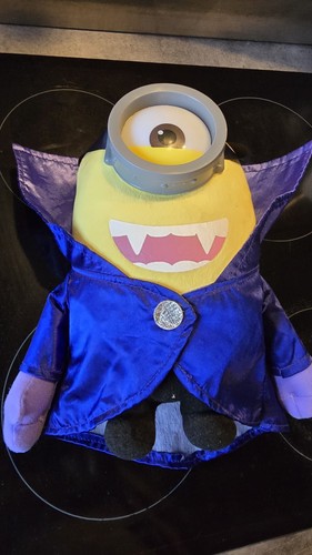 Minions stuart minion - minion, dracula