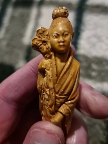 Chinese small figure - small,