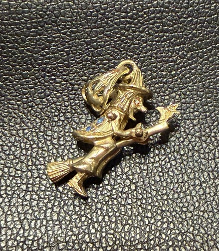 9ct gold hallmarked syn - 9ct,