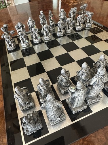 Tudor mint robin hood chess - tudor,