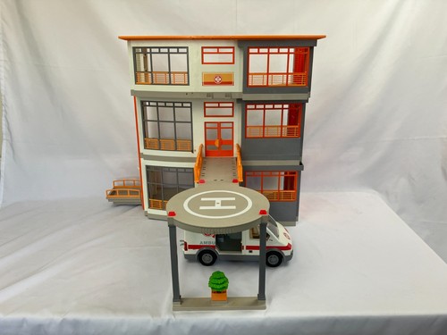 Playmobil hospital 6657 with
