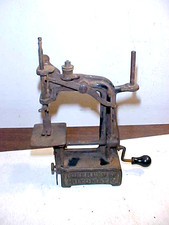 Antique Cast Iron Peerless Automatic Toy Sewing Machine 1890's??