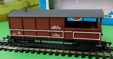 BR ex GWR 20 Ton Brake Van W114854 Brown Hornby / Airfix hybrid OO (e)
