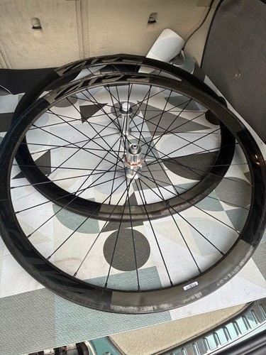Zipp 303 carbon wheel - carbon, front