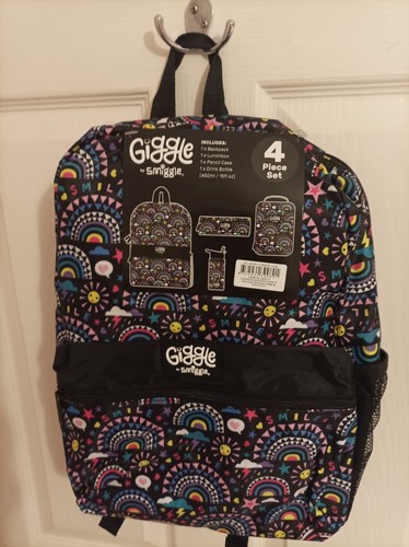 Bnwt smiggle rainbow - bnwt, piece