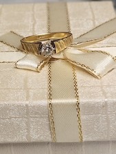 18 Carat Gold Ring With