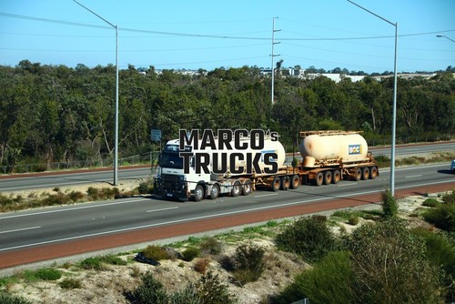 Truck photo volvo - truck,