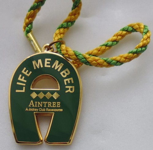 Aintree life member enamel - aintree,