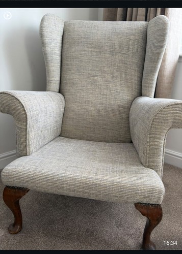 Pair vintage parker knoll - pair,