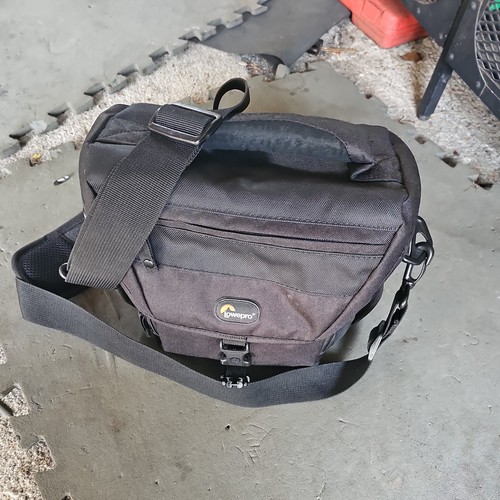 Lowepro nova 160 black - lowepro, aw