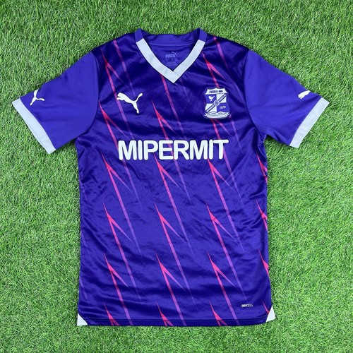 Swindon town 2023 - 2023/2024, third