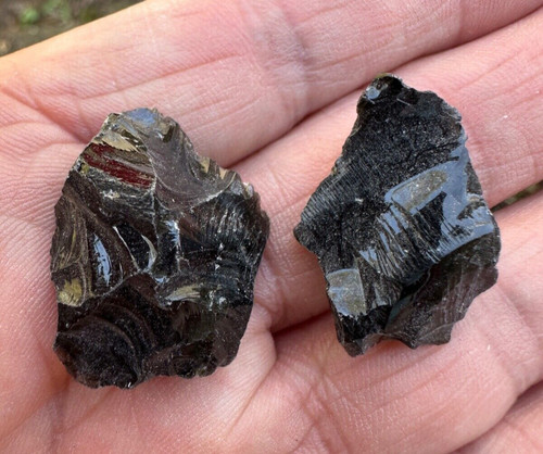 Black obsidian rough - black,