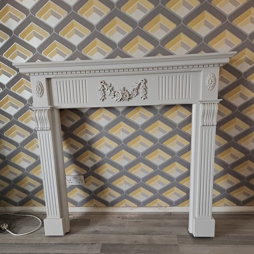 Traditional white wood - white,