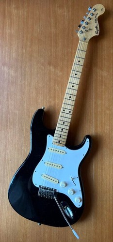 Suzuki electric guitar