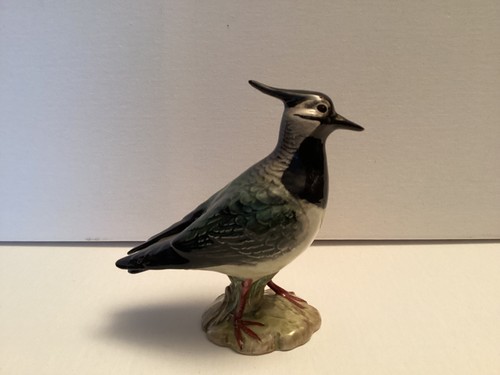 Beswick lapwing 2416b - lapwing, by