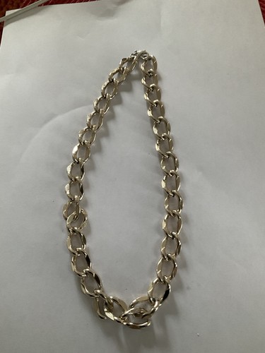 Silver metal chunky large - silver, curb
