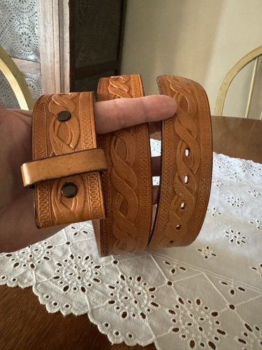Vtg vogel tooled cowhide - tooled,