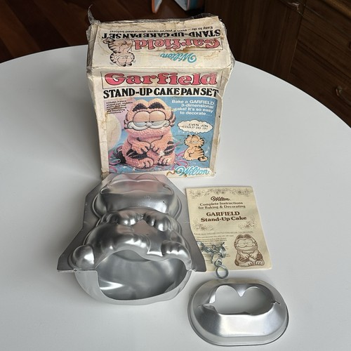 Wilton cake pan set garfield - wilton,