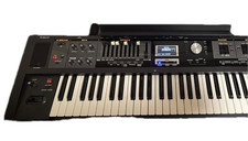 Roland combo keyboard - vr-09, v-combo