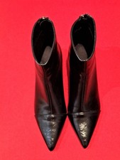 Lady's Gorgeous Leather Ankle  Boots, Black Kitten Heels, Zipper Stylish Size 4